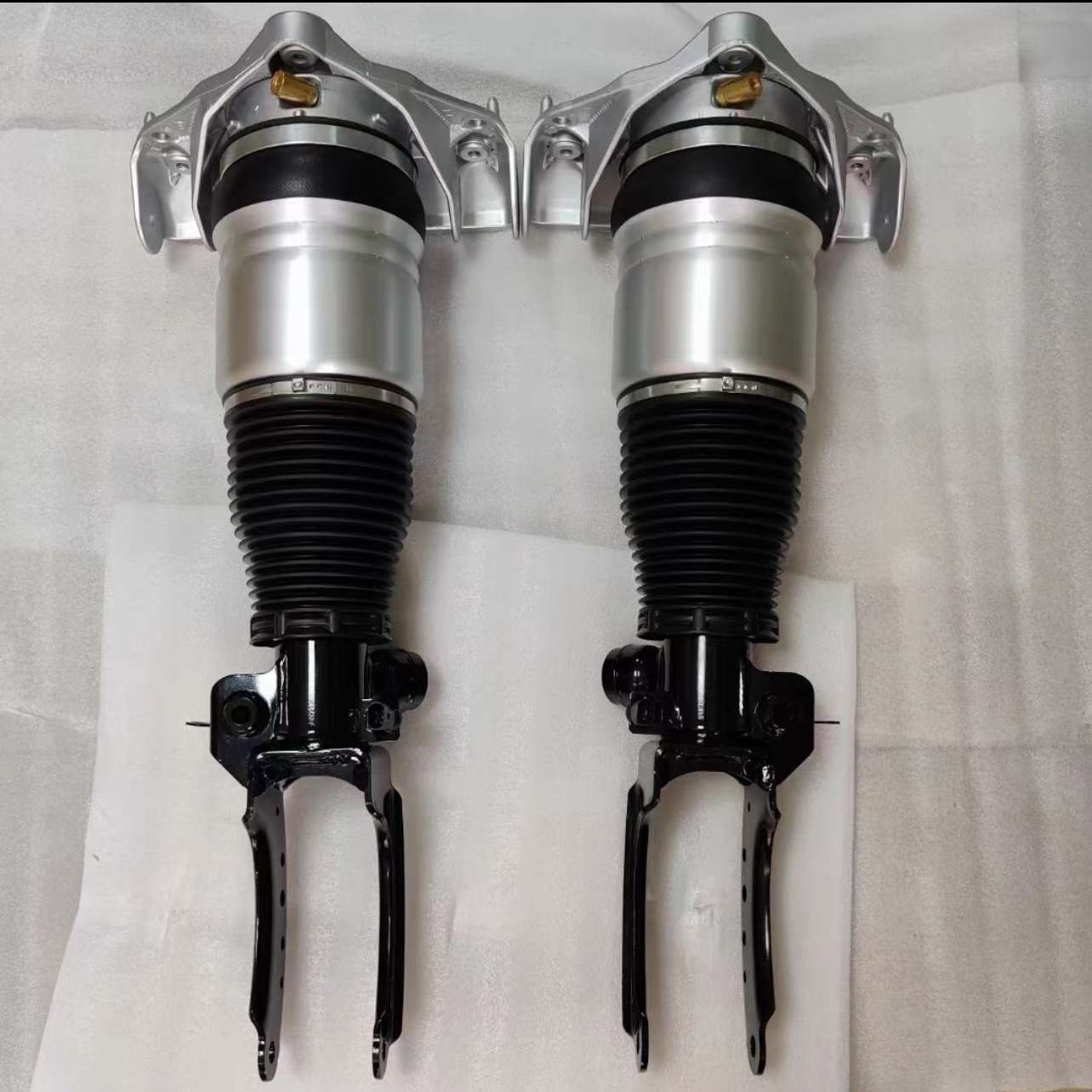 Air Suspension Shock Absorber for Audi Q7 Touareg Cayenne Air Suspension Shock Absorber for Audi Q7 Touareg Cayenne - Image 2