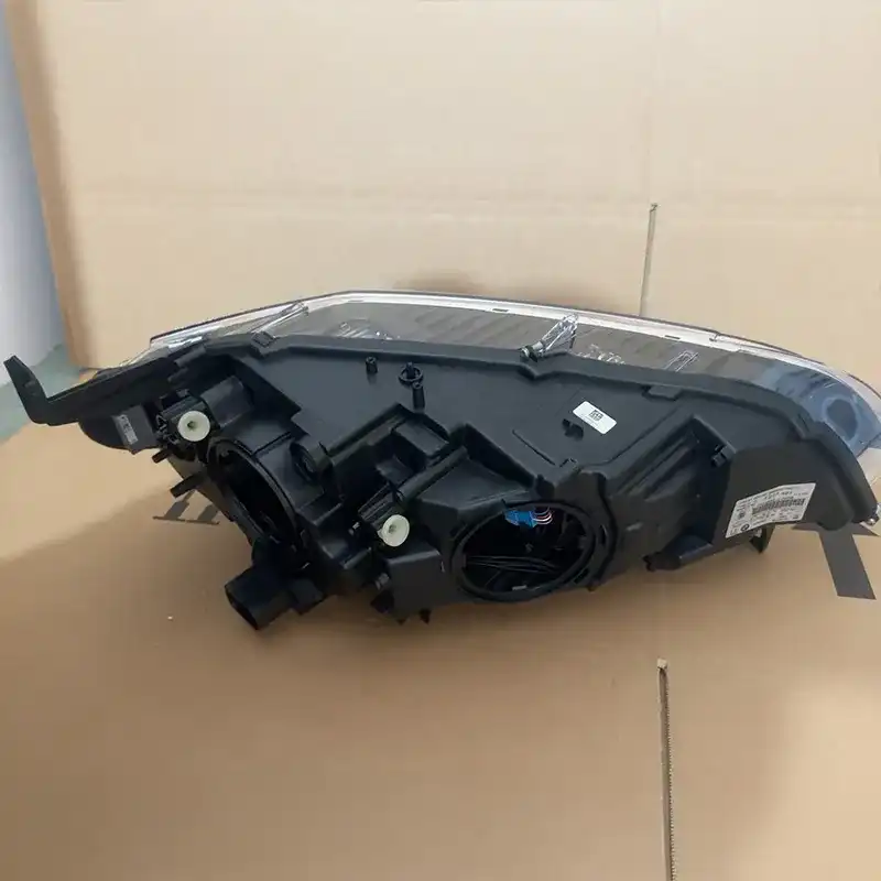 BMW X5 E70 Laser Headlight Retrofit 2007-2013 BMW X5 headlight assembly07-13 E70 old model modified new xenon laser lens LED