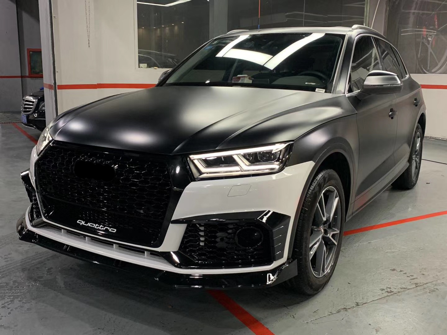 Audi Q5 Rear Bumper Kit Professional Upgrade