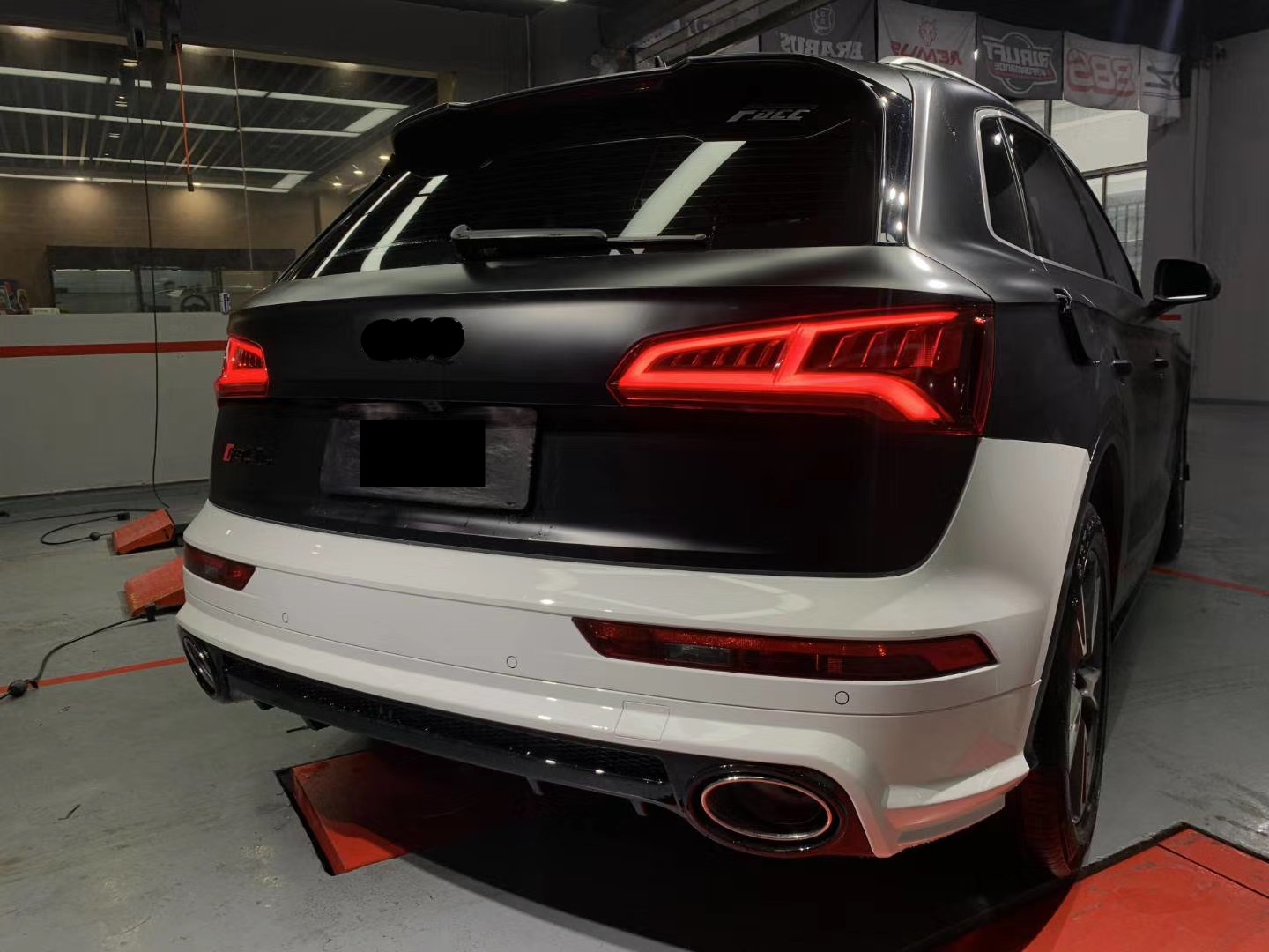 Audi Q5 Rear Bumper Kit Professional Upgrade