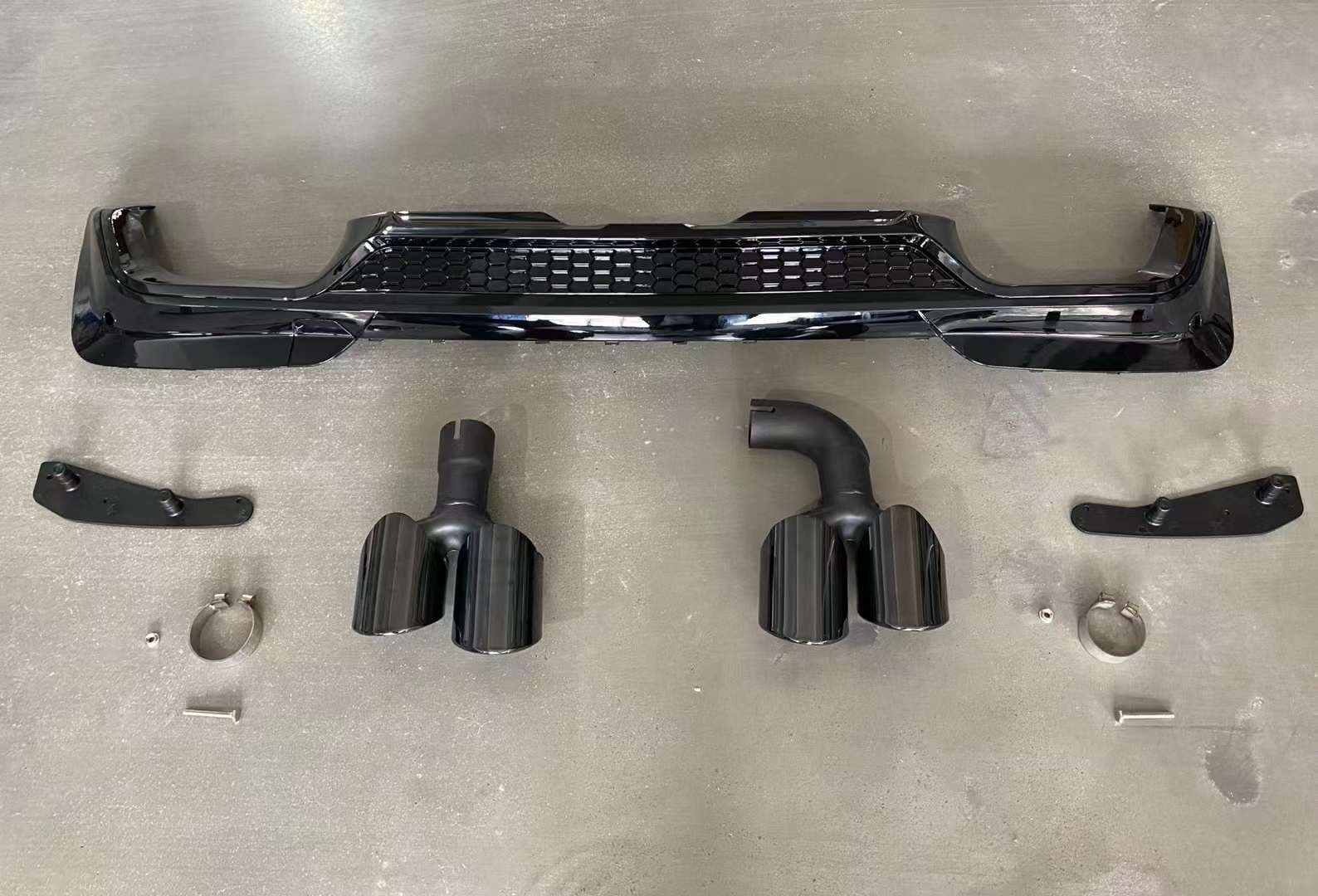 BMW X3 F25 to X3M Style Body Kit 2010+ image 10 product detail