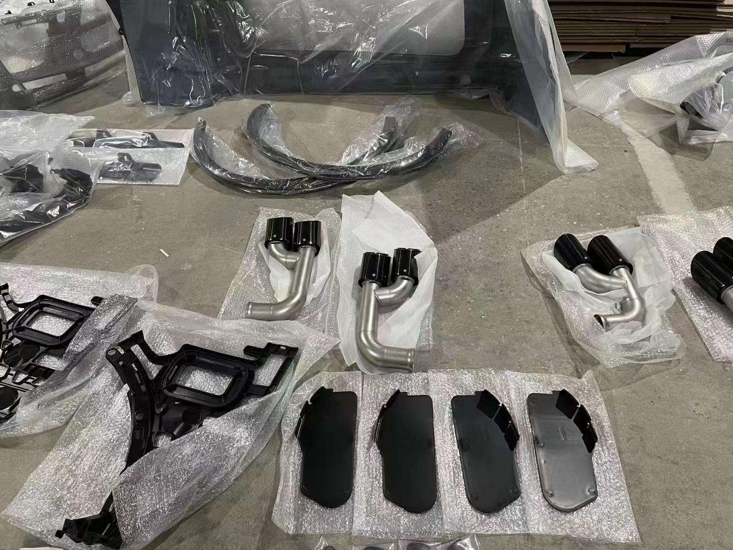 Porsche Cayenne 958 to 2024 Style Body Kit Porsche Cayenne 958 to 2024 Style Body Kit - Image 5