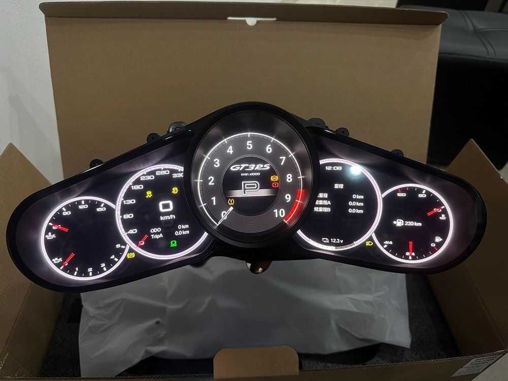 Porsche Cayenne 12.3 Inch Dashboard Replacement Porsche Cayenne dashboard replacement! 12.3-inch Full HD LCD