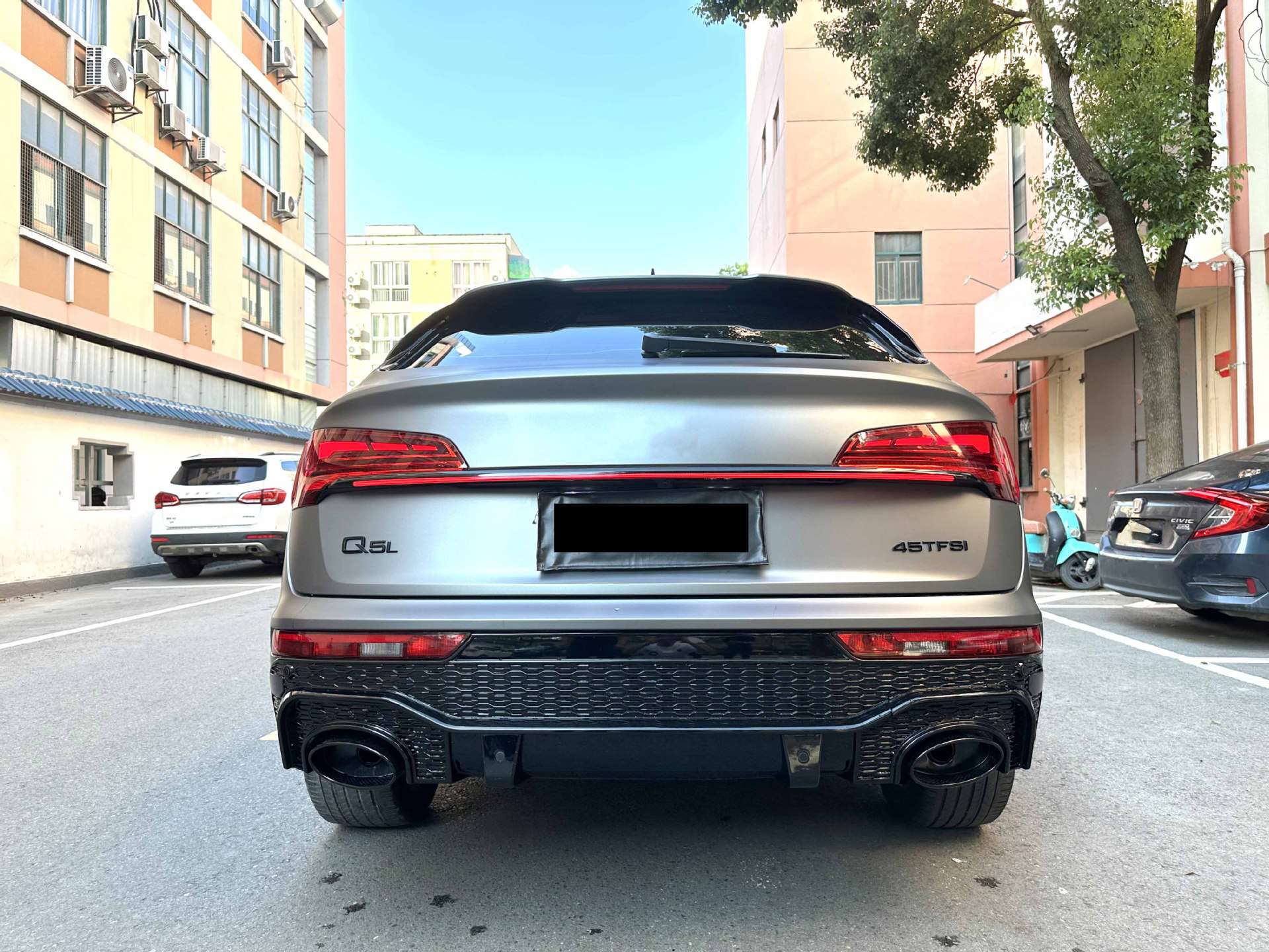 Audi Q5L Sportback RSQ8 Style Diffuser – Honeycomb Black image 4 product detail