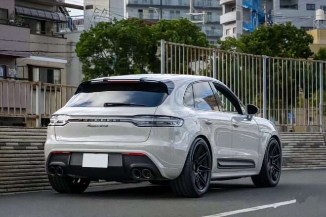 Porsche Macan 2024 Style Taillight Kit & Trunk Lid Upgrade image 5 product detail
