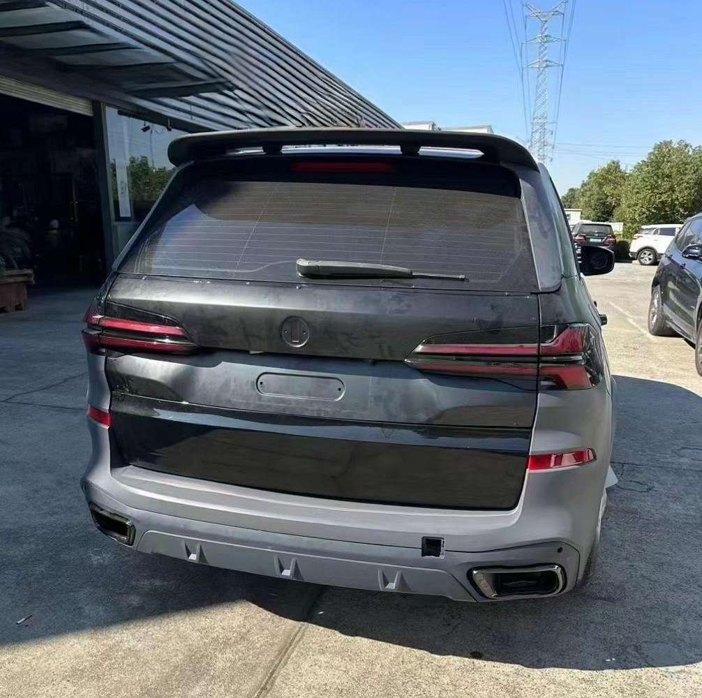 BMW X5 E70 Modified to G05 M Style Body Kit | 3D Scanning BMW X5 E70 Modified to G05 M Style Body Kit | 3D Scanning - Image 9