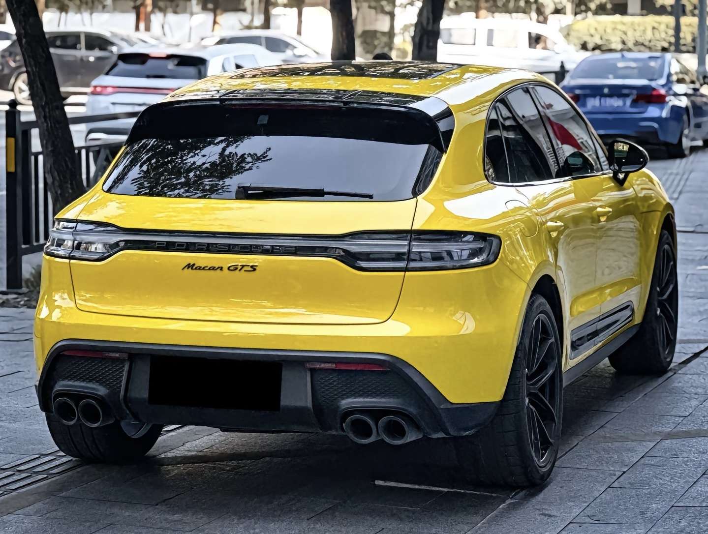 Porsche Macan 2012-2022 to 2023 Body Kit Upgrade image 4 product detail