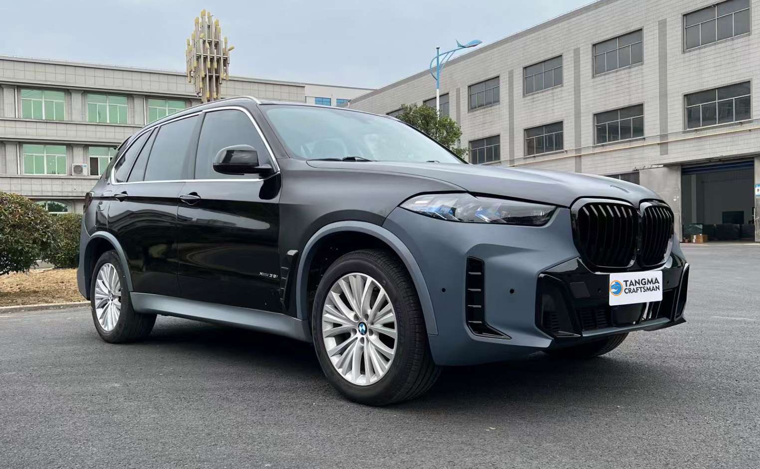 BMW X5 E70 F15 to G05 X5M Widebody Conversion Kit image 10 product detail