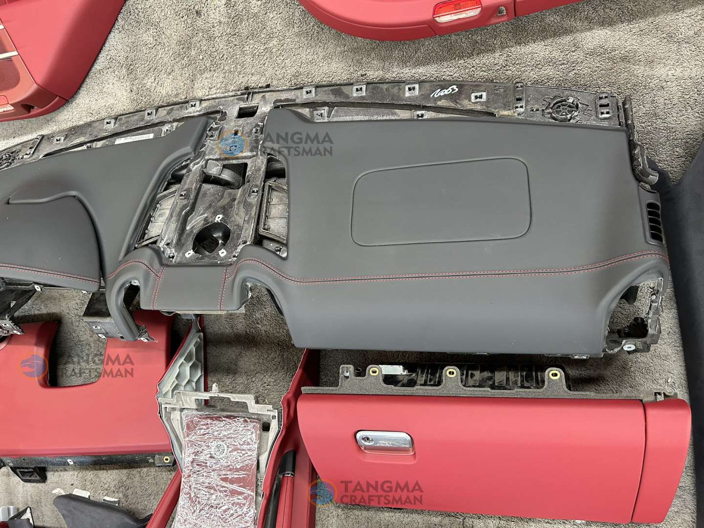 Porsche Macan Bordeaux Red Interior Kit: 1:1 OEM Leather image 5 product detail