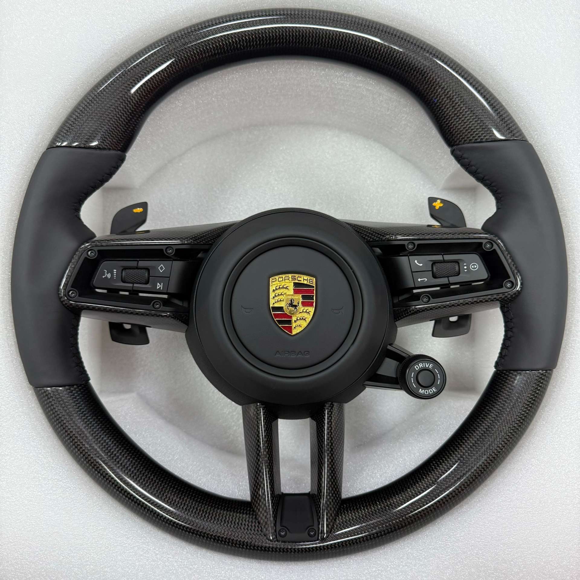 Porsche Carbon Fiber Steering Wheel for Cayenne Macan Panamera image 6 product detail
