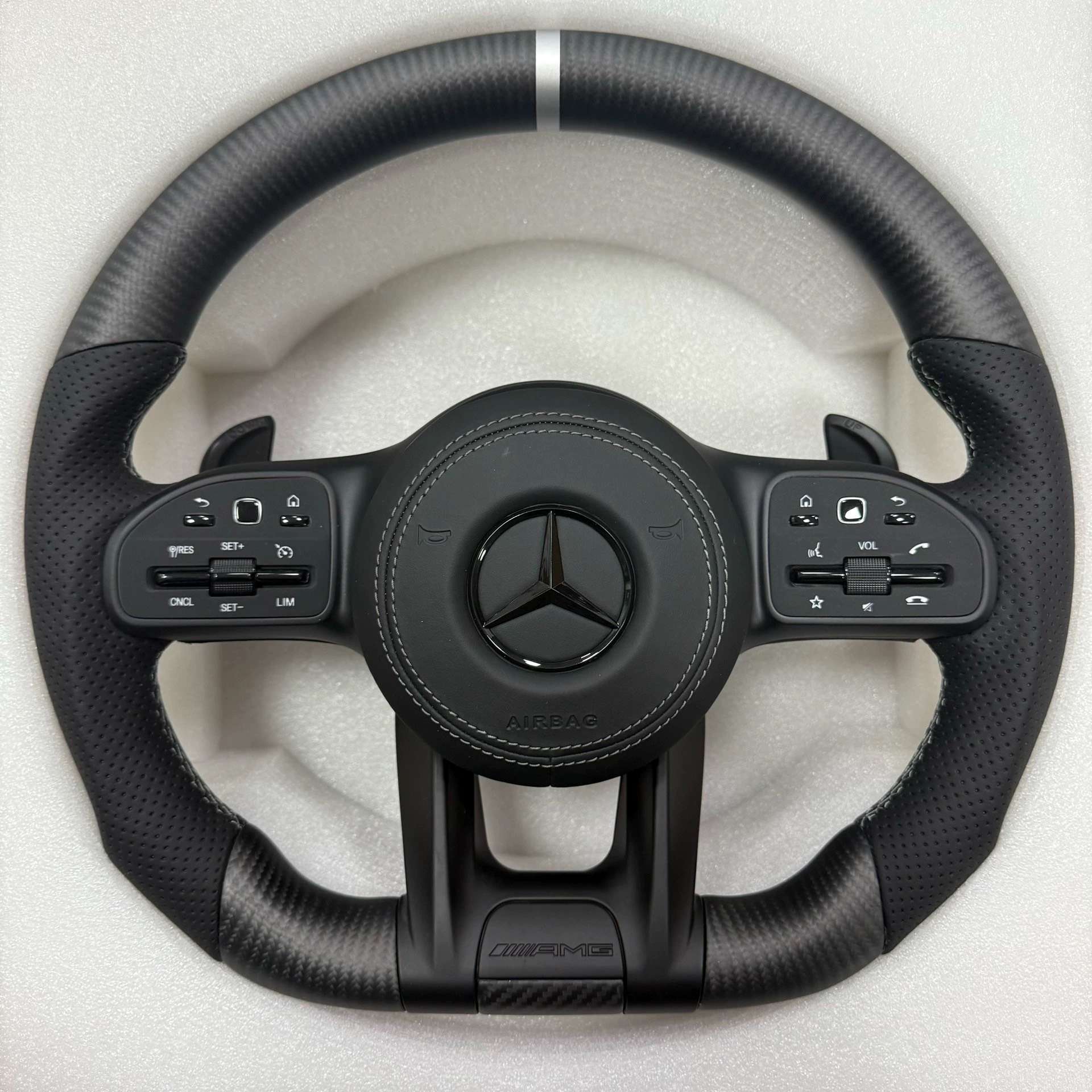 Mercedes-Benz Carbon Fiber Steering Wheel Upgrade image 6 product detail