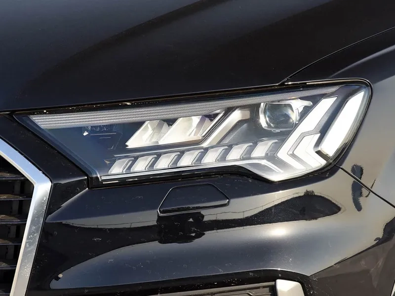 Audi Q7 Matrix LED Headlight Assembly 2020+ 2020+ Audi Q7 Headlight Assembly Matrix LED Upgrade