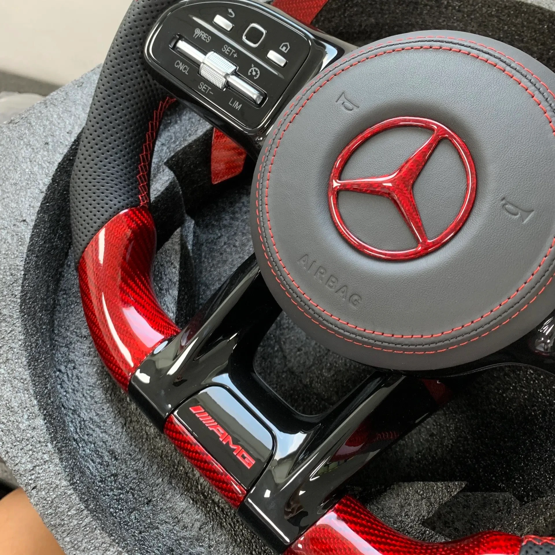 Mercedes-Benz AMG Carbon Fiber Steering Wheel Red