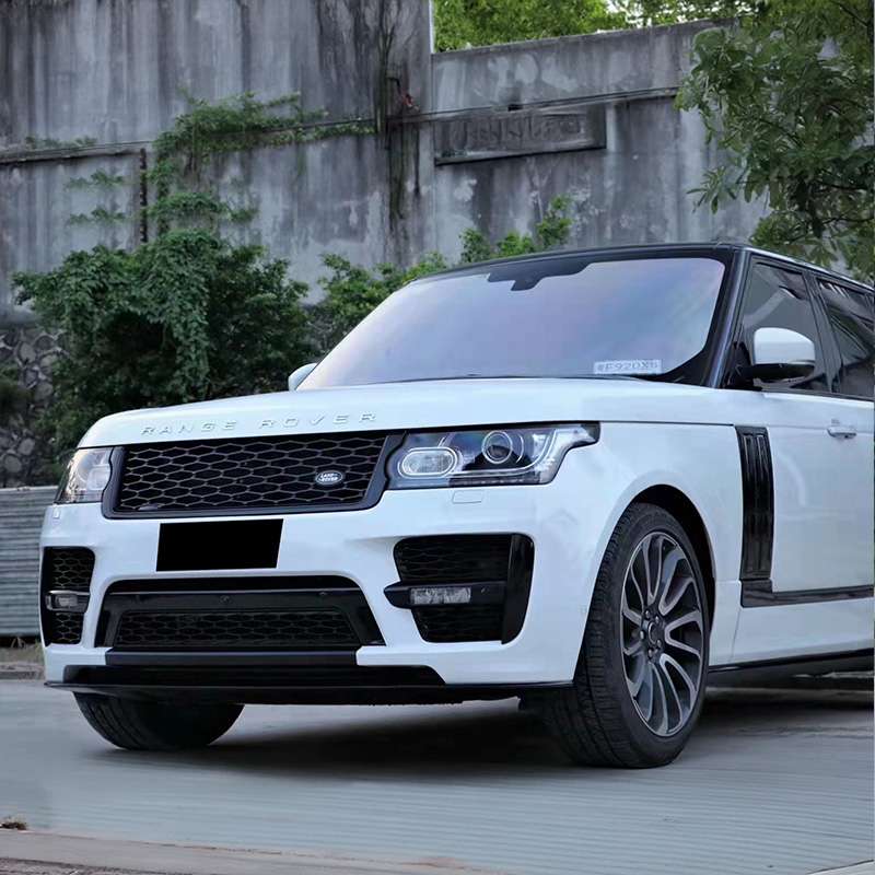 Range Rover SVO Style Body Kit: 2014-2017 Executive Upgrade Range Rover SVO Style Body Kit: 2014-2017 Executive Upgrade - Image 2